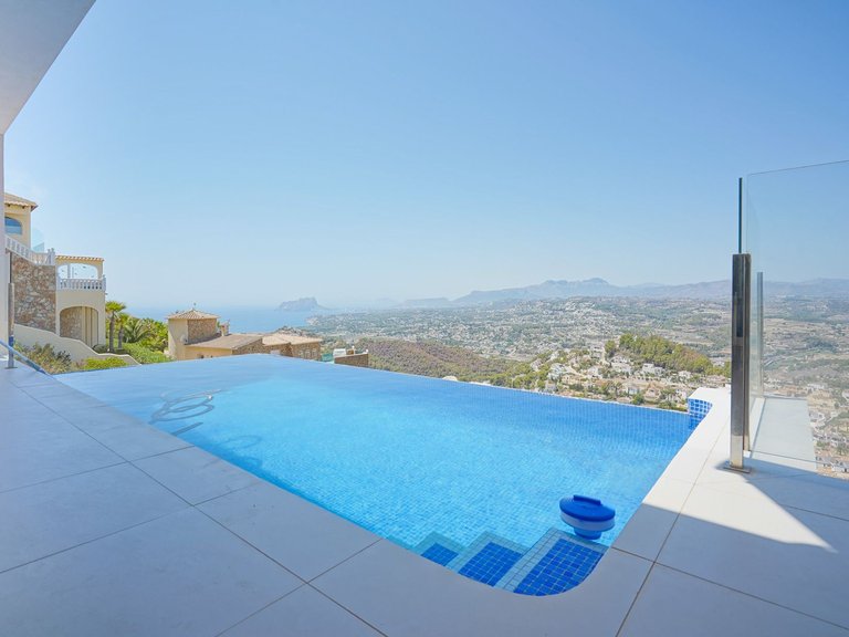 Villa for Sale in Benitachell, Alicante 4