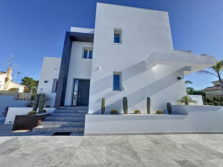 Villa for Sale in Pla del mar, Moraira, Alicante 4