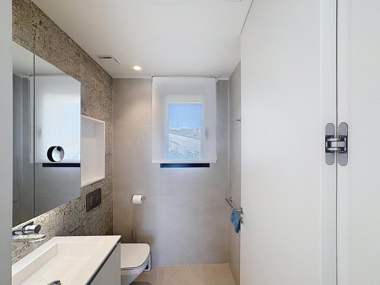 Villa for Sale in El Cuartón - Heliomar, Málaga, Malaga 16