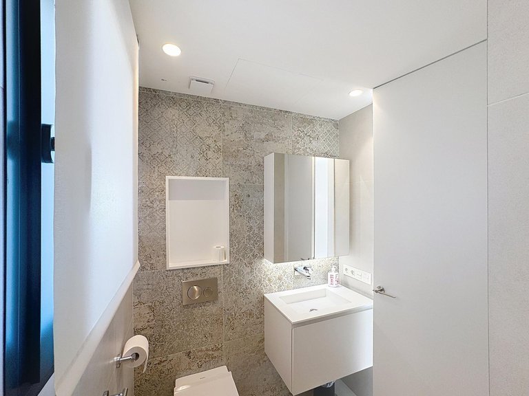 Villa for Sale in El Cuartón - Heliomar, Málaga, Malaga 21