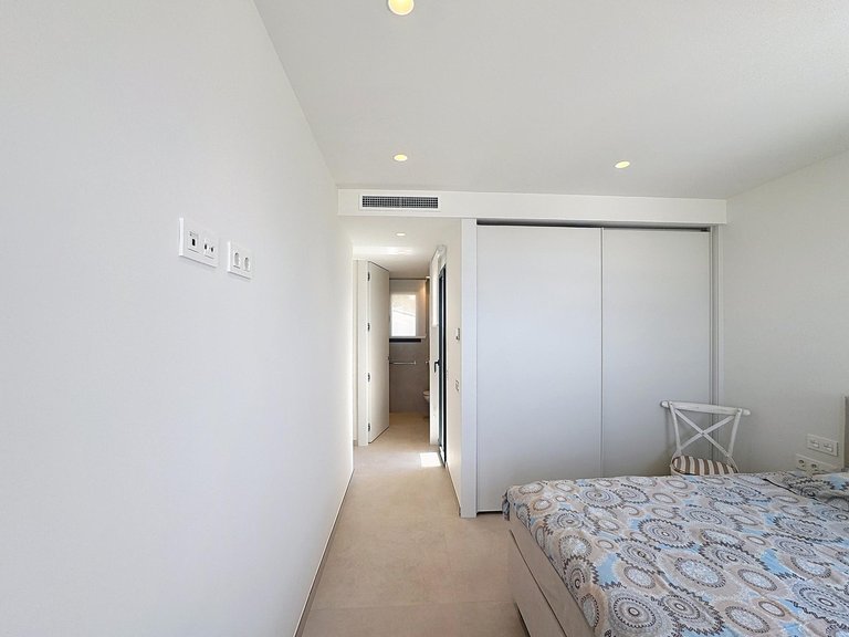 Villa for Sale in El Cuartón - Heliomar, Málaga, Malaga 23