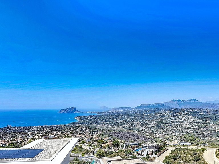 Villa for Sale in El Cuartón - Heliomar, Málaga, Malaga 32