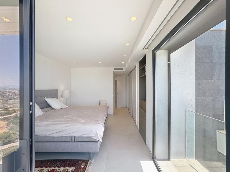 Villa for Sale in El Cuartón - Heliomar, Málaga, Malaga 33