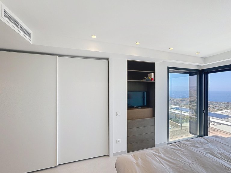 Villa for Sale in El Cuartón - Heliomar, Málaga, Malaga 34