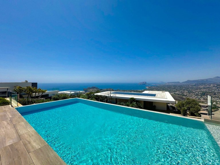 Villa for Sale in El Cuartón - Heliomar, Málaga, Malaga 45