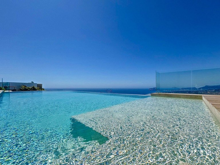 Villa for Sale in El Cuartón - Heliomar, Málaga, Malaga 46