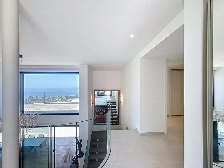 Villa for Sale in El Cuartón - Heliomar, Málaga, Malaga 8