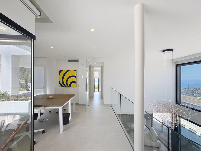 Villa for Sale in El Cuartón - Heliomar, Málaga, Malaga 9