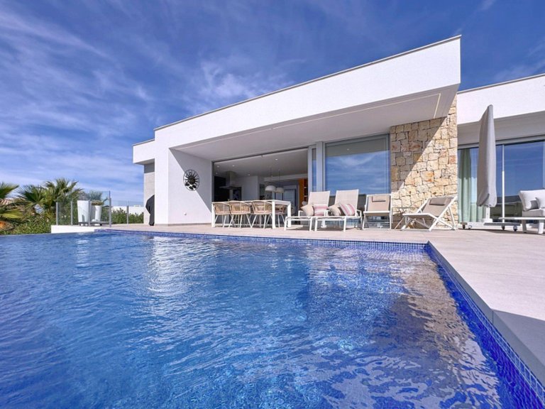 Villa for Sale in Benitachell, Alicante 1