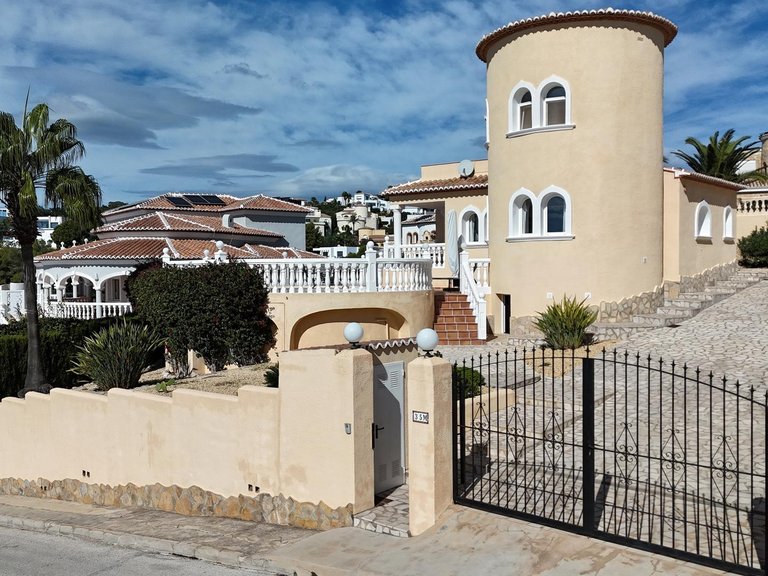 Villa for Sale in Benitachell, Alicante 42