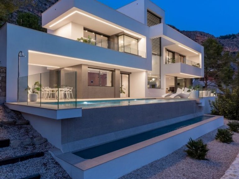 Villa for Sale in Casco Antiguo, Altea, Alicante 4