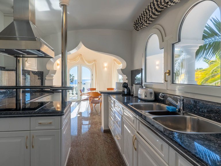 Villa for Sale in Cala Advocat - Baladrar, Benissa, Alicante 35