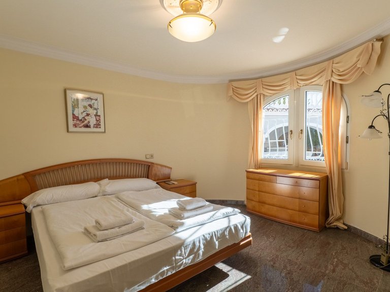 Villa for Sale in Cala Advocat - Baladrar, Benissa, Alicante 9