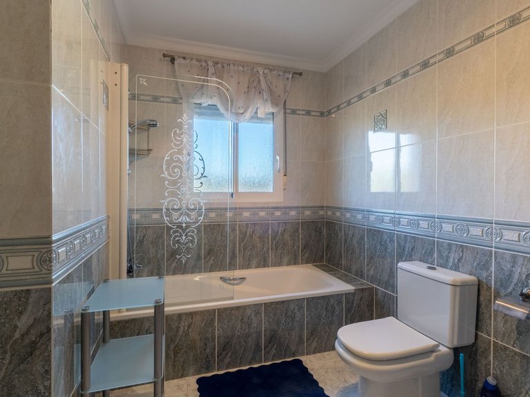 Villa for Sale in Pueblo 15, Jalon - Xalo, Alicante 14