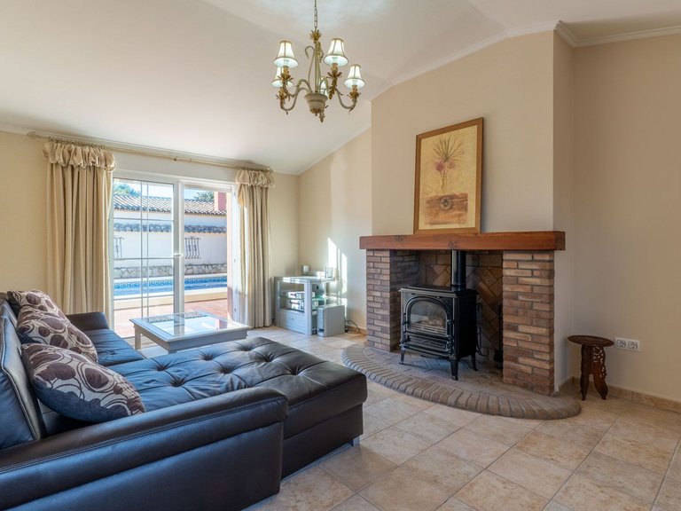 Villa for Sale in Pueblo 15, Jalon - Xalo, Alicante 21