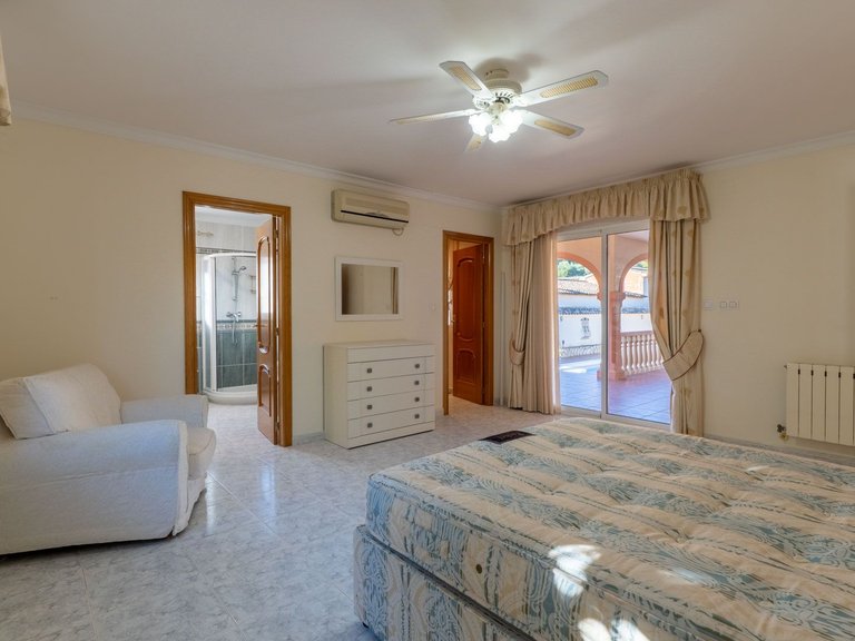 Villa for Sale in Pueblo 15, Jalon - Xalo, Alicante 24