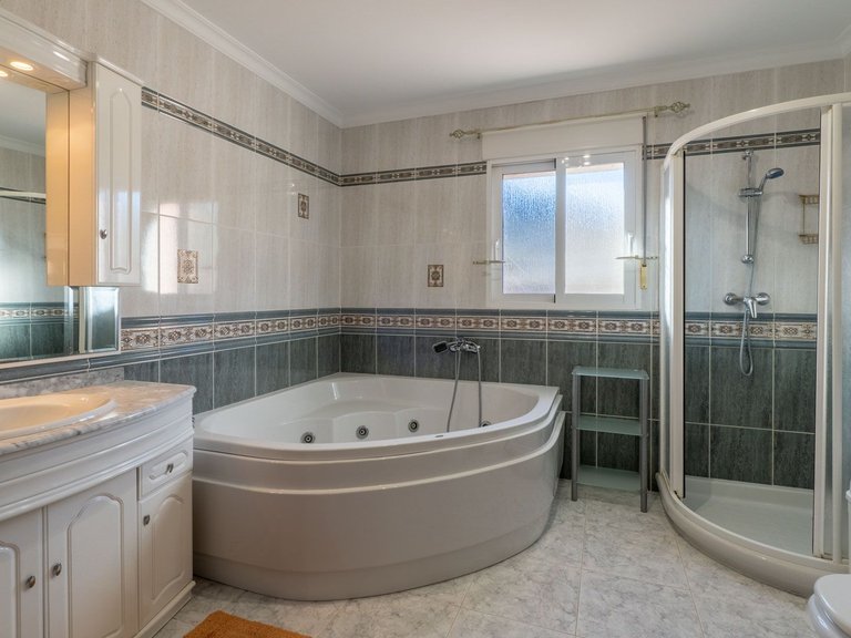 Villa for Sale in Pueblo 15, Jalon - Xalo, Alicante 25