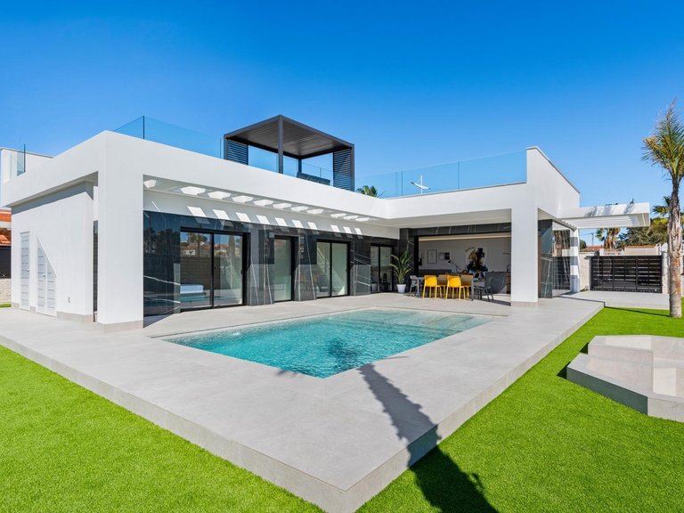 Villa for Sale in Comunidad valenciana, Algorfa, Alicante 4