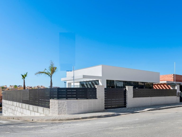 Villa for Sale in Comunidad valenciana, Algorfa, Alicante 44
