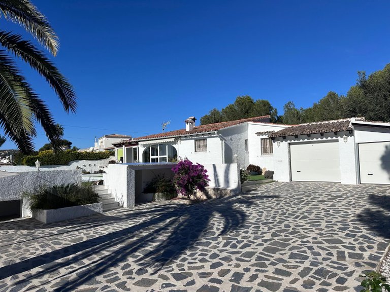 Villa for Sale in Pla del mar, Moraira, Alicante 27