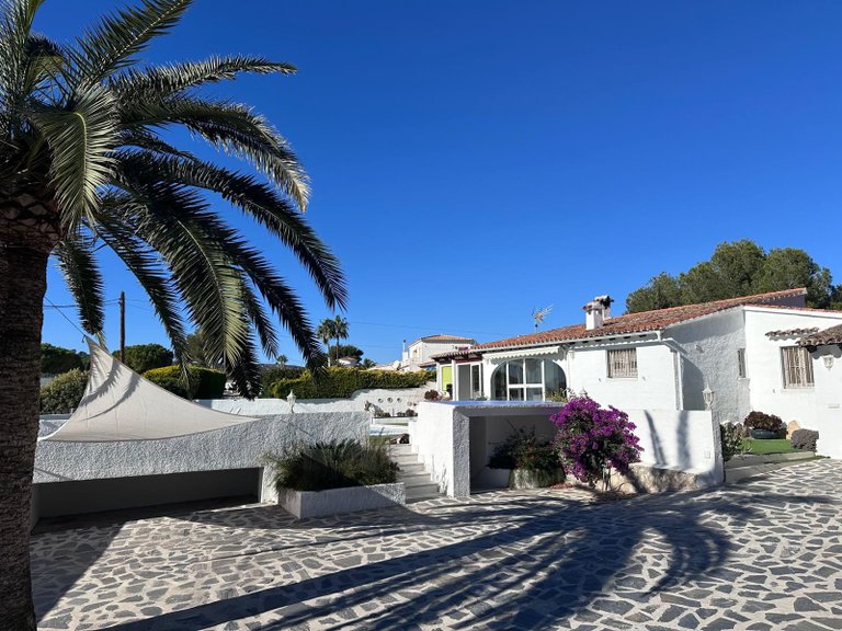 Villa for Sale in Pla del mar, Moraira, Alicante 32