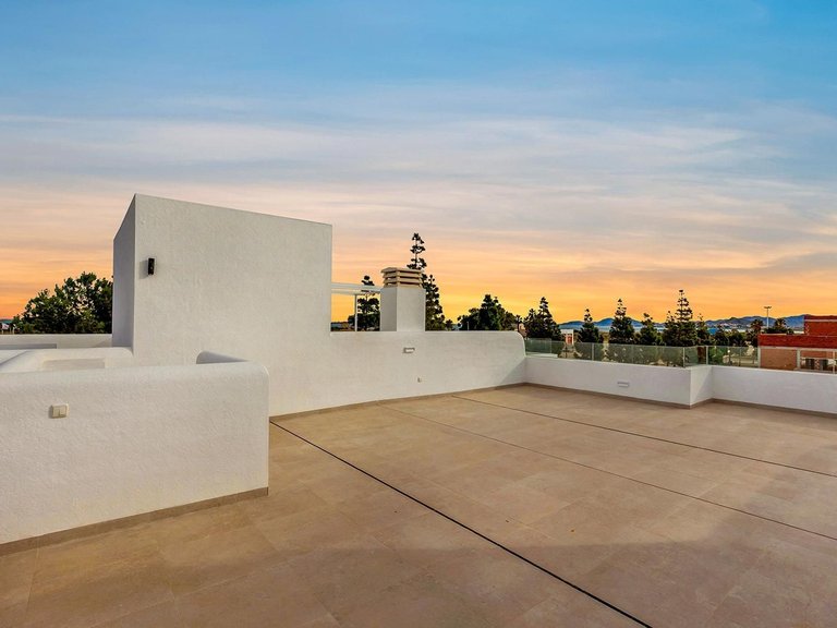 Villa for Sale in Las Lomas del Rame-Bahía Bella, Los Alcázares, Murcia 32