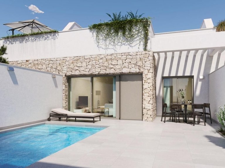 Villa for Sale in Las Higuericas, Pilar De La Horadada, Alicante 1