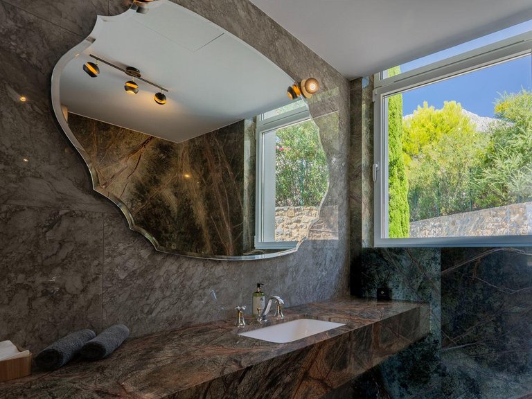 Villa for Sale in Urbanizaciones, Altea, Alicante 23