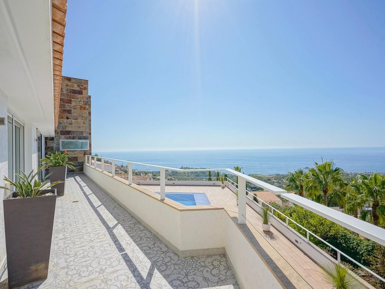 Villa for Sale in Urbanizaciones, Altea, Alicante 40