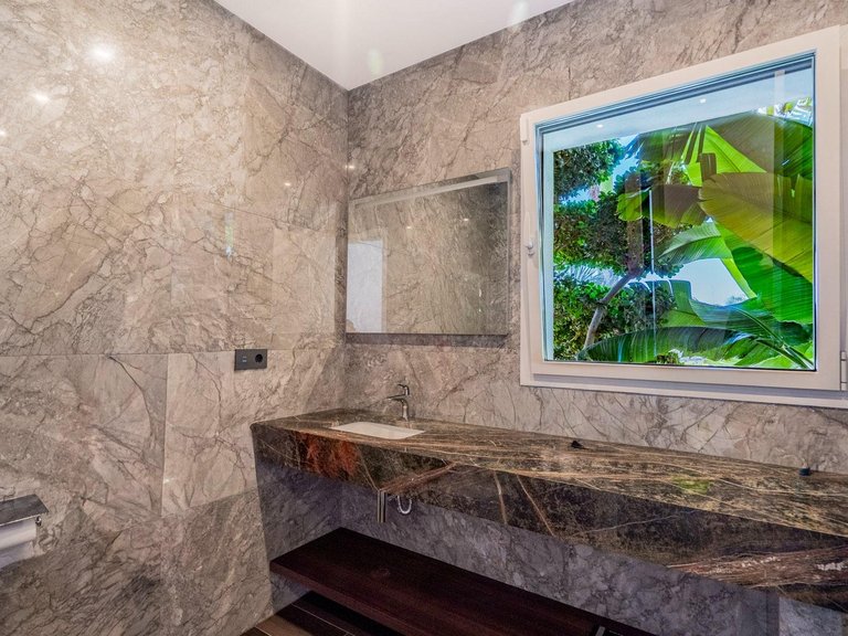 Villa for Sale in Urbanizaciones, Altea, Alicante 52
