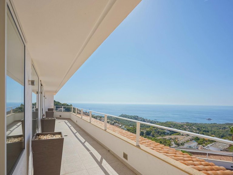Villa for Sale in Urbanizaciones, Altea, Alicante 57