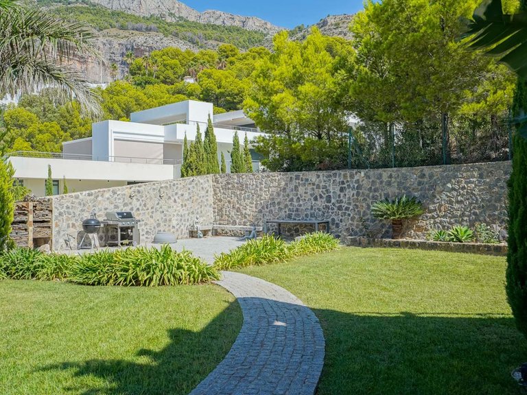 Villa for Sale in Urbanizaciones, Altea, Alicante 59