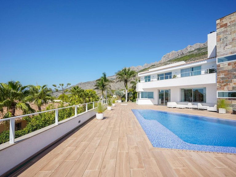 Villa for Sale in Urbanizaciones, Altea, Alicante 6