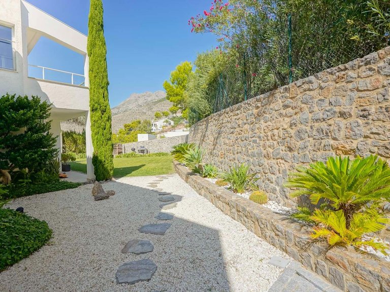 Villa for Sale in Urbanizaciones, Altea, Alicante 68