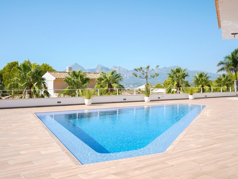 Villa for Sale in Urbanizaciones, Altea, Alicante 8