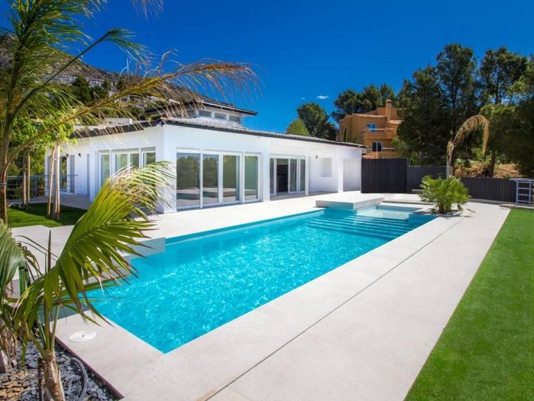 Villa for Sale in Altea Hills, Altea, Alicante 1