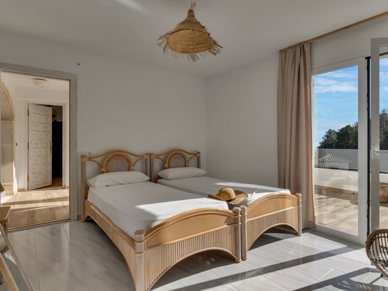 Villa for Sale in Pla del mar, Moraira, Alicante 17