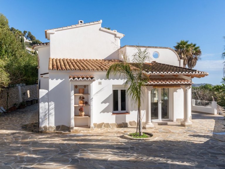 Villa for Sale in Pla del mar, Moraira, Alicante 6