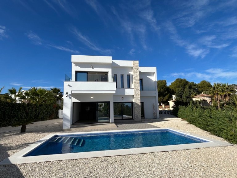Villa for Sale in La Fustera, Benissa, Alicante 1