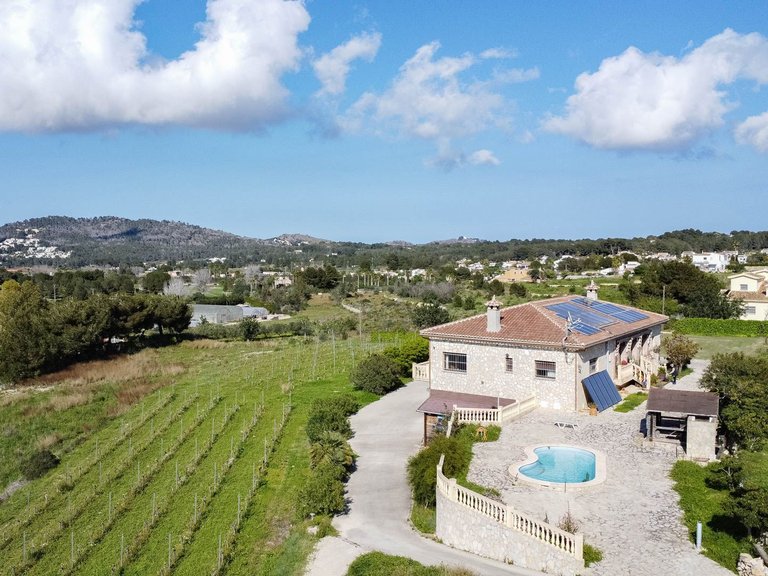 Villa for Sale in La Lluca - La Tarraula, Jávea - Xàbia, Alicante 2