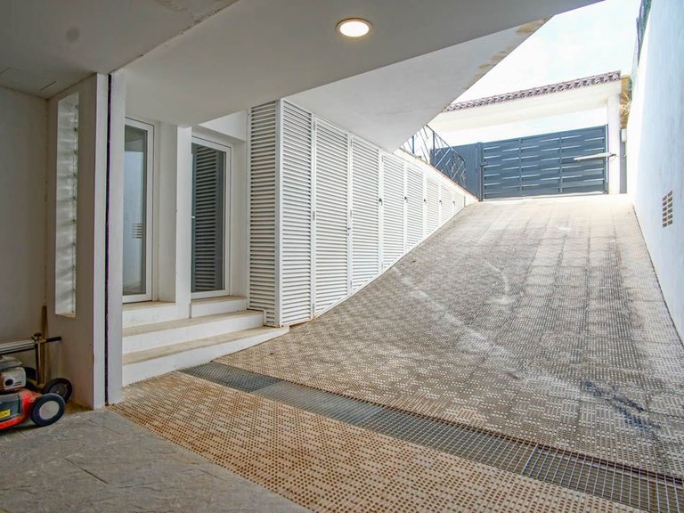 Villa for Sale in Alfaz del PI Pueblo-Urbanizaciones, L'alfas Del Pi, Alicante 5