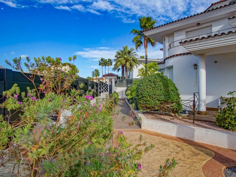 Villa for Sale in Alfaz del PI Pueblo-Urbanizaciones, L'alfas Del Pi, Alicante 51