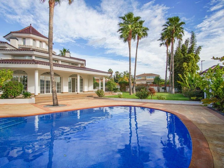 Villa for Sale in Alfaz del PI Pueblo-Urbanizaciones, L'alfas Del Pi, Alicante 52