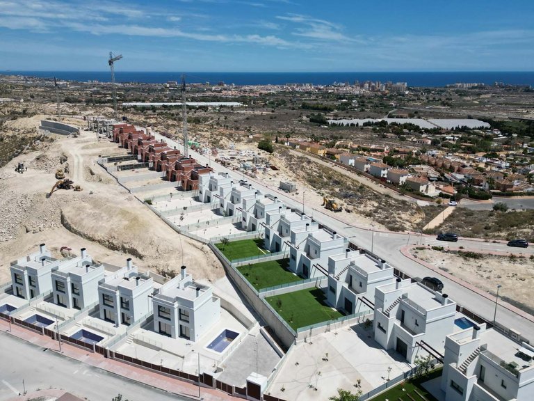 Villa for Sale in Dorado Country Club, Mutxamel, Alicante 19