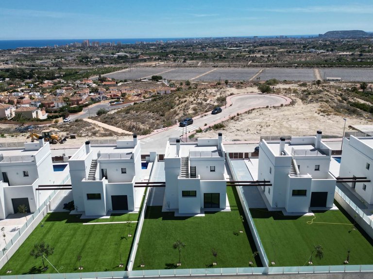 Villa for Sale in Dorado Country Club, Mutxamel, Alicante 22