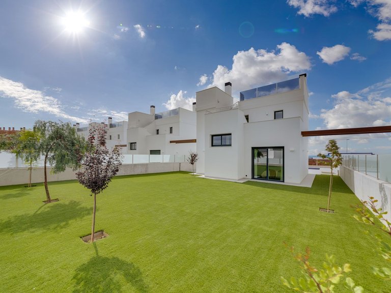 Villa for Sale in Dorado Country Club, Mutxamel, Alicante 3
