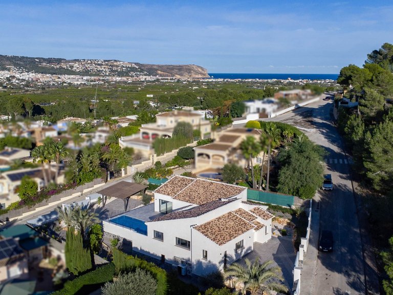 Villa for Sale in Barrio Piver, Jávea - Xàbia, Alicante 3