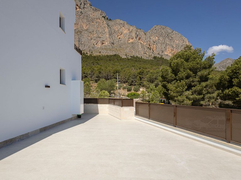 Villa for Sale in Casco urbano, Polop, Alicante 41