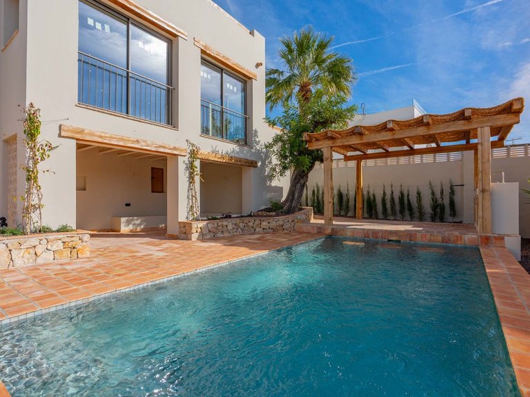 Villa for Sale in playa fustera, Benissa, Alicante 52