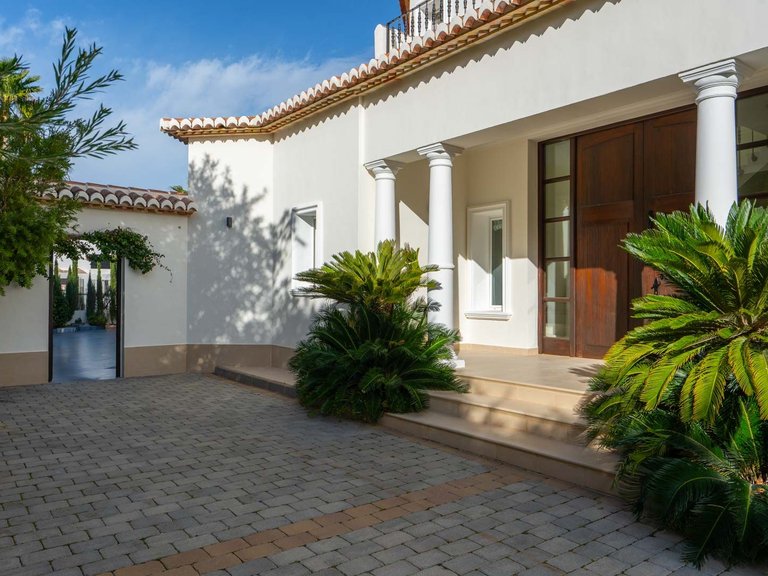 Villa for Sale in Barrio Piver, Jávea - Xàbia, Alicante 11